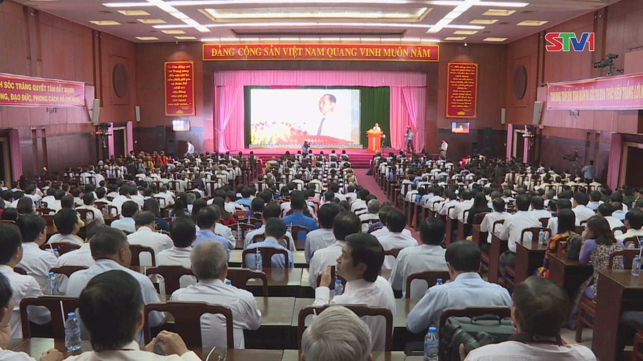 Sóc Trăng: Họp mặt kỷ niệm 87 năm Ngày thành lập Đảng Cộng sản Việt Nam (03/02/1930 -  03/02/2017)