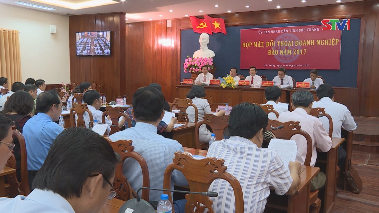 Lãnh đạo tỉnh Sóc Trăng họp mặt đối thoại Doanh nghiệp đầu năm 2017