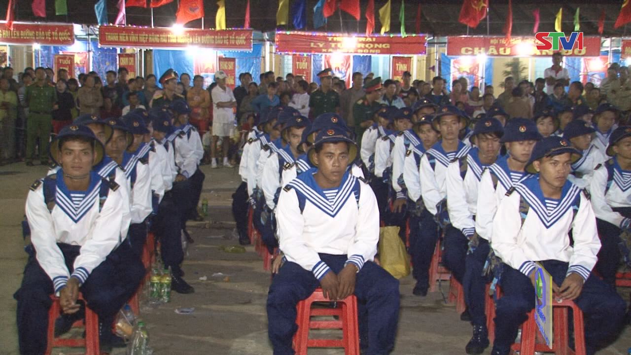 Thị xã Vĩnh Châu long trọng tổ chức lễ giao quân năm 2017