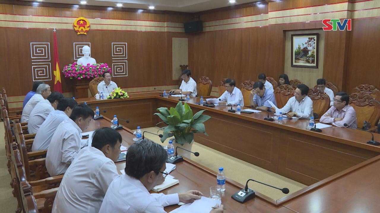 Chủ tịch UBND tỉnh họp nghe báo cáo đề xuất Chính phủ một số chính sách phát triển kinh tế - xã hội tỉnh Sóc Trăng
