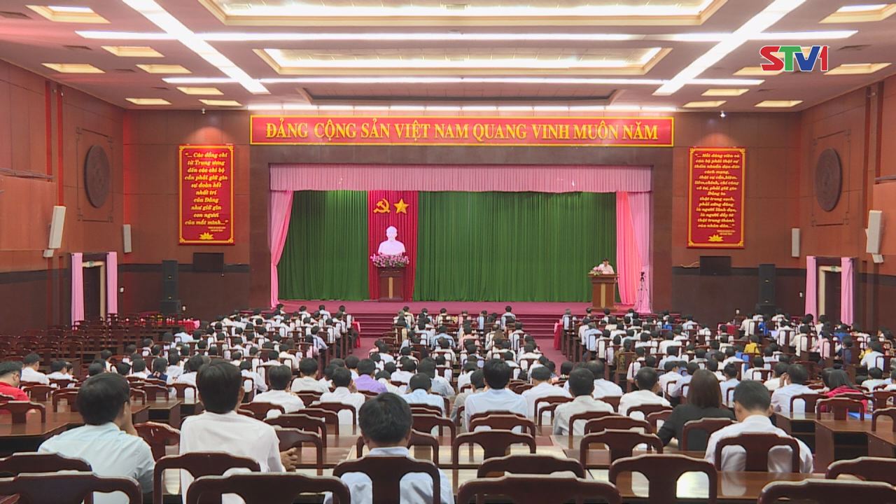 Bí thư Tỉnh ủy Sóc Trăng làm việc với Ngành Thông tin và Truyền thông