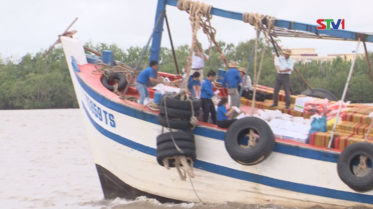 Miting hưởng ứng 58 năm ngày truyền thống nghề cá VN  1/ 4