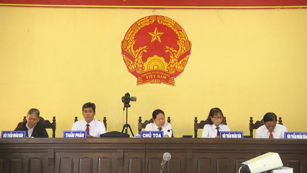 Công dân & Pháp luật 25-12-2016