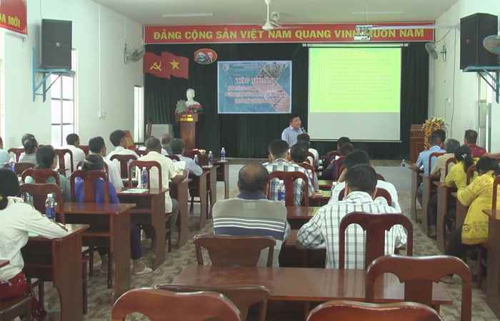Vĩnh Châu: Tập huấn các quy định bảo vệ môi trường trong nuôi thủy sản