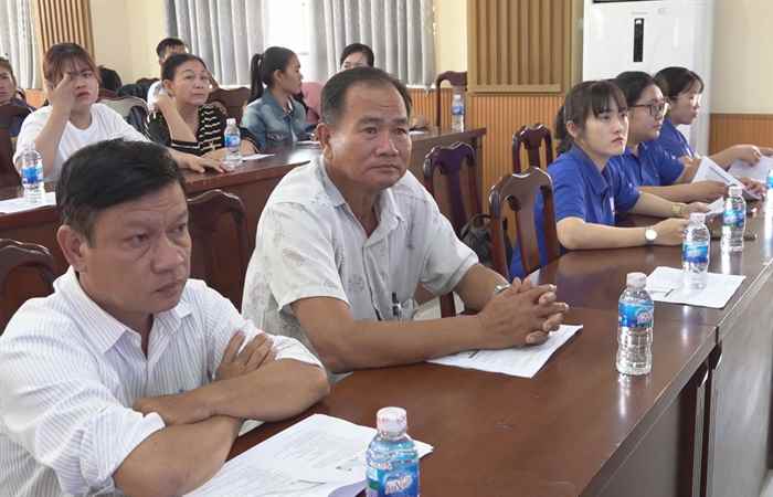 Tập huấn Tổ Công nghệ số cộng đồng tại huyện Trần Đề