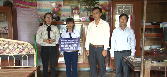 Tiếp bước cho em đến trường 03-08-2016