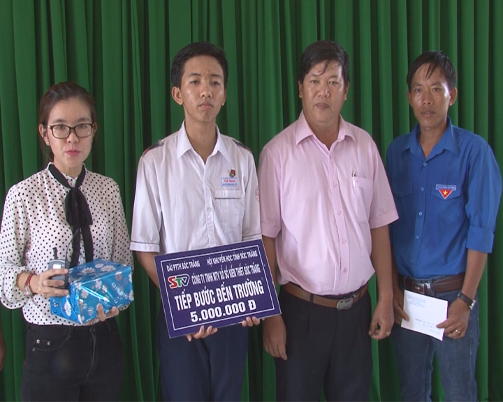 Tiếp bước cho em đến trường 04-05-2016
