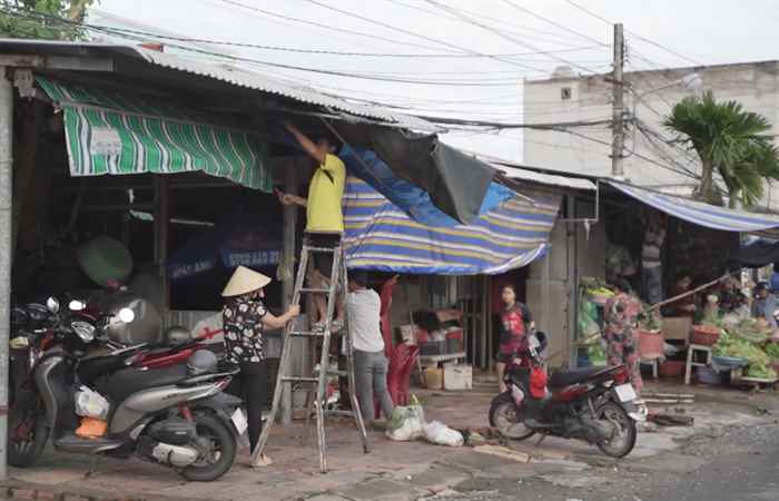 Ngày đầu ra quân sắp xếp Chợ khóm 7, phường 2, TP. Sóc Trăng