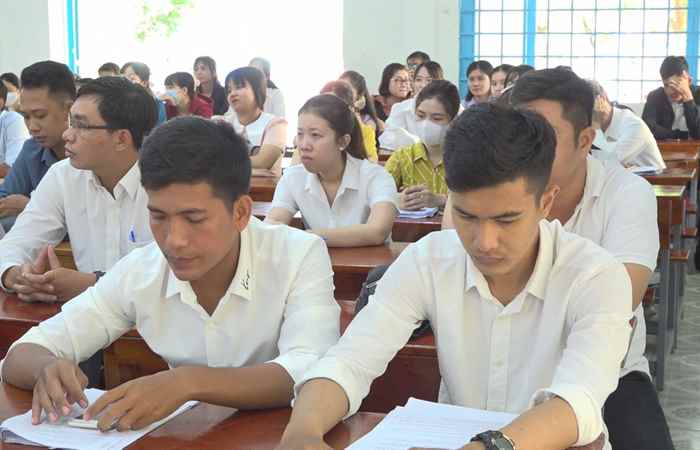 Mỹ Xuyên: Vòng 2 kỳ thi tuyển dụng viên chức đơn vị sự nghiệp công lập  