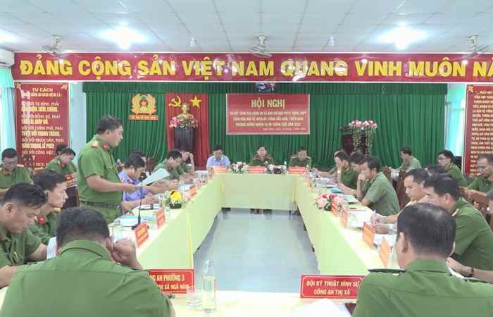 Công an Ngã Năm triển khai công tác 6 tháng cuối năm 2022