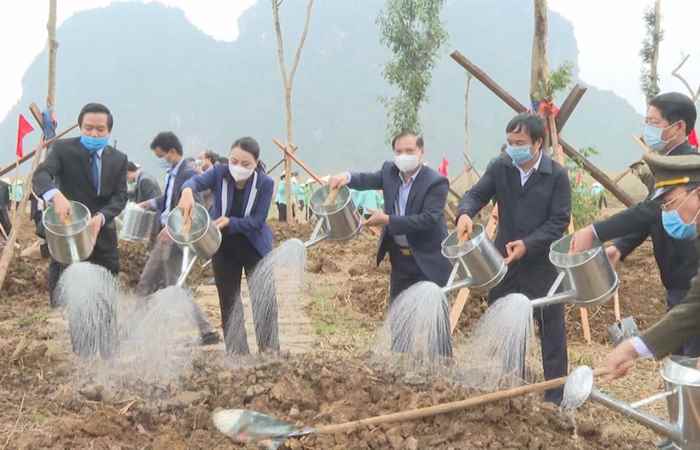 Thời sự trưa (05-04-2021)