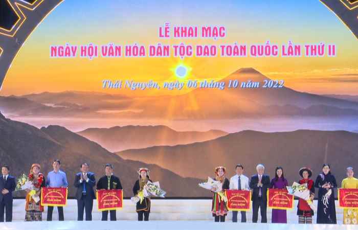  Thời sự trưa (07-10-2022)