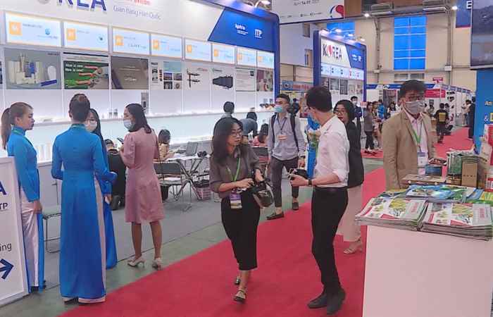 Thời sự trưa (15-04-2021)