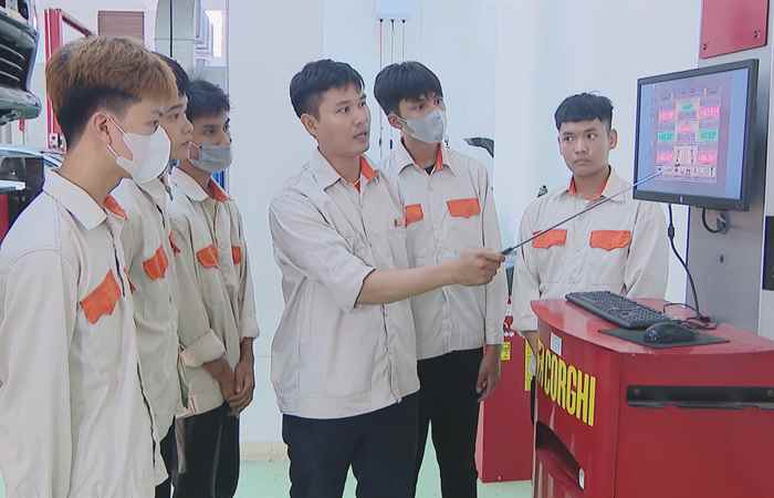 Thời sự trưa (17-09-2023)