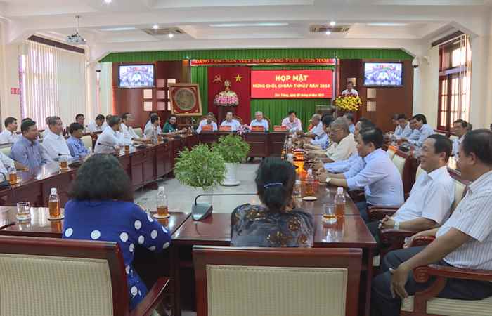 Thường trực Tỉnh ủy Sóc Trăng họp mặt mừng Chôl Chnăm Thmây