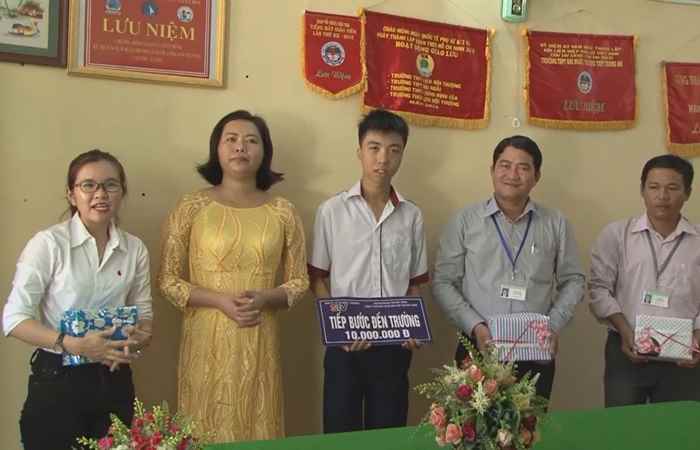 Tiếp bước cho em đến trường 14-09-2017