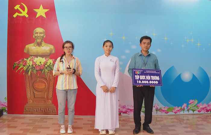 Tiếp bước em Quách Sùi Sang đến trường (17-08-2024)