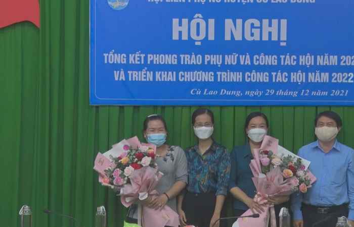 Hội LHPN huyện Cù Lao Dung hiện có 10.420 cán bộ, hội viên