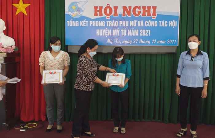 Mỹ Tú: Tổng kết công tác Hội và phong trào Phụ nữ năm 2021