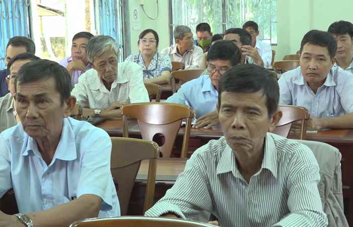 Long Phú bồi dưỡng Chính trị cho cán bộ Dân vận Mặt trận