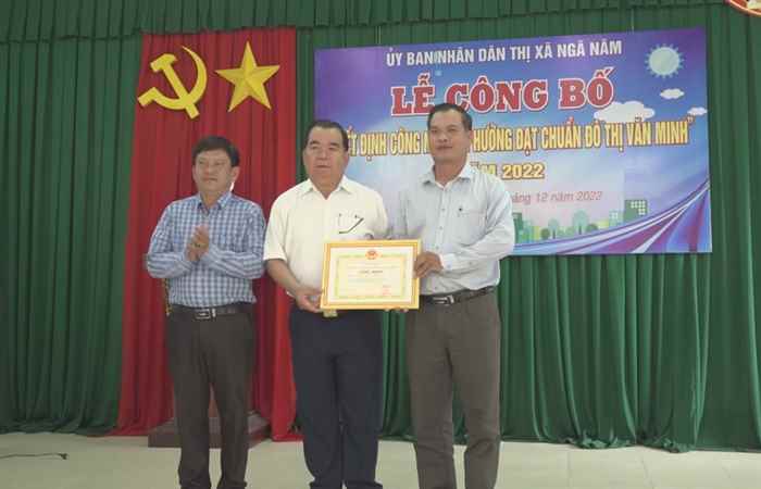 Ngã Năm công bố Quyết định công nhận phường 3 đạt chuẩn đô thị văn minh
