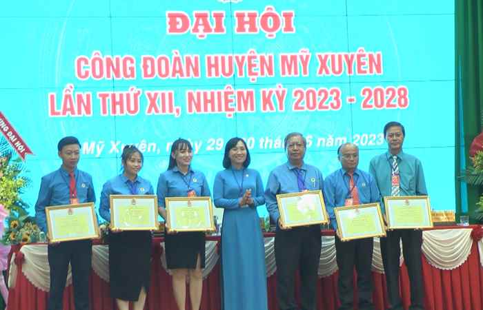 Đại hội Công đoàn huyện Mỹ Xuyên nhiệm kỳ 2023 - 2028