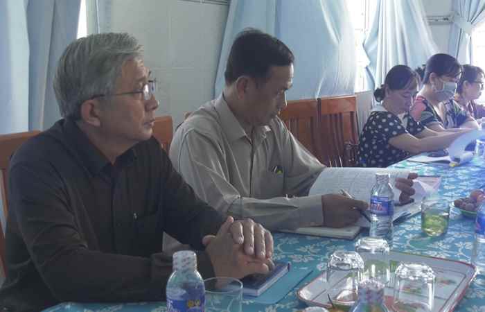 Đoàn công tác Sở Khoa học và Công nghệ tỉnh Sóc Trăng làm việc tại Trung tâm dịch vụ Nông nghiệp huyện Châu Thành  