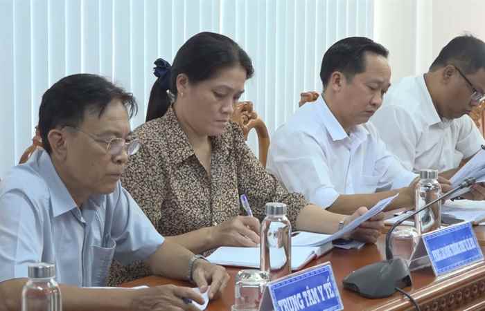 Ban Thường vụ Huyện ủy Long Phú sơ kết tháng 7-2022