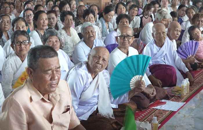Vĩnh Châu: Thành lập các Đoàn thăm, chúc Lễ Đôlta các điểm Chùa
