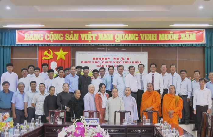 Kế Sách: Họp mặt các chức sắc tôn giáo tiêu biểu Xuân Giáp Thìn 2024