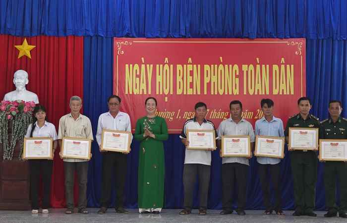 Ngày hội Biên phòng toàn dân phường 1 TX. Vĩnh Châu
