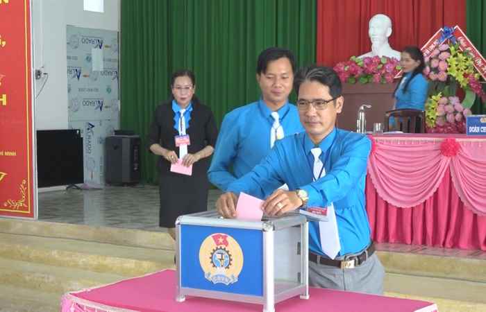 Long Phú: Đại hội điểm Công đoàn cơ sở xã Long Phú thành công tốt đẹp