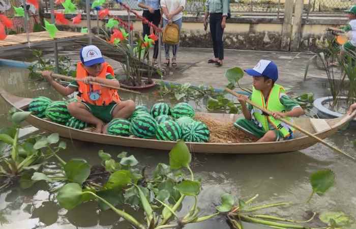 Mỹ Tú: Phòng GD&ĐT tổ chức chuyên đề tiết dạy điểm “Tôi yêu Việt Nam”