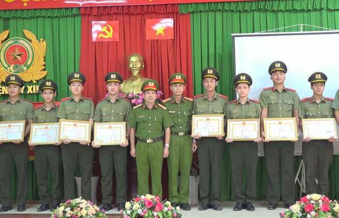  Mỹ Xuyên: Công an huyện tổng kết công tác hỗ trợ xây dựng nhà ở cho hộ nghèo, hộ khó khăn về nhà ở