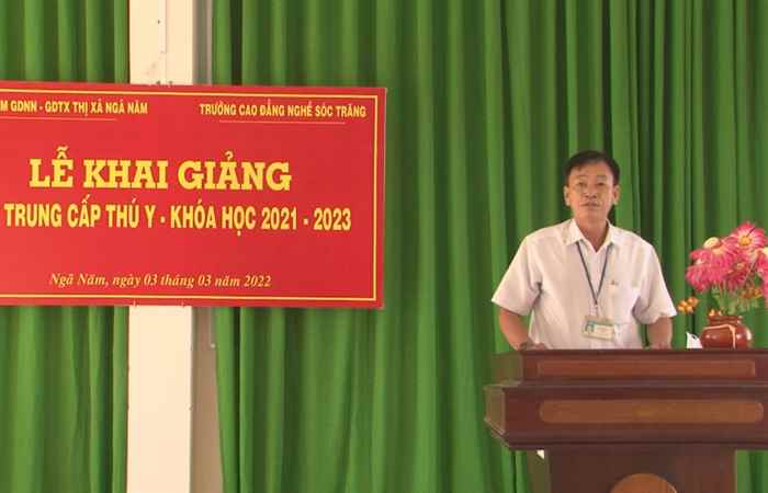  Khai giảng lớp Trung cấp Thú y tại TX. Ngã Năm
