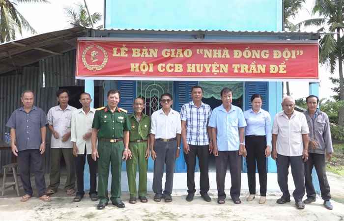 Trần Đề: Hội Cựu Chiến binh bàn giao “Nhà đồng đội” cho hội viên