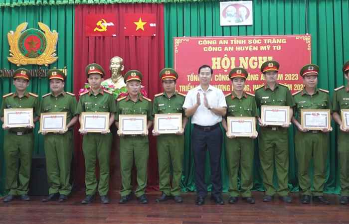 Công an huyện Mỹ Tú tổng kết năm 2023
