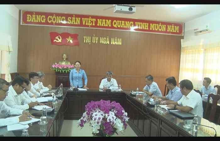 Ngã Năm: Thường trực Thị ủy làm việc với Đoàn công tác Tòa án Nhân dân tỉnh Sóc Trăng