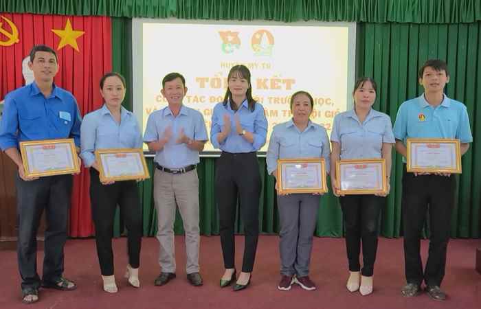 Mỹ Tú: Hội đồng đội tổng kết công tác Đoàn - Đội trường học 