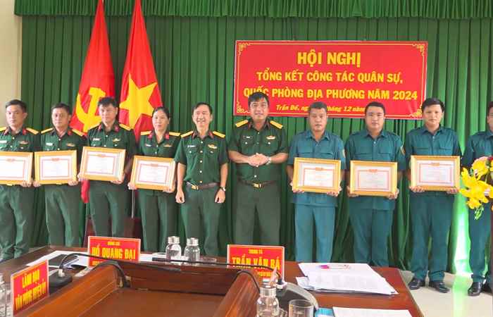 Hội nghị tổng kết công tác quân sự, quốc phòng địa phương năm 2024