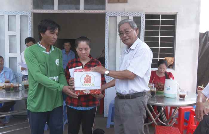 Cù Lao Dung: Hội nạn nhân chất độc da cam dioxin bàn giao nhà tình thương ở xã An Thạnh Nam