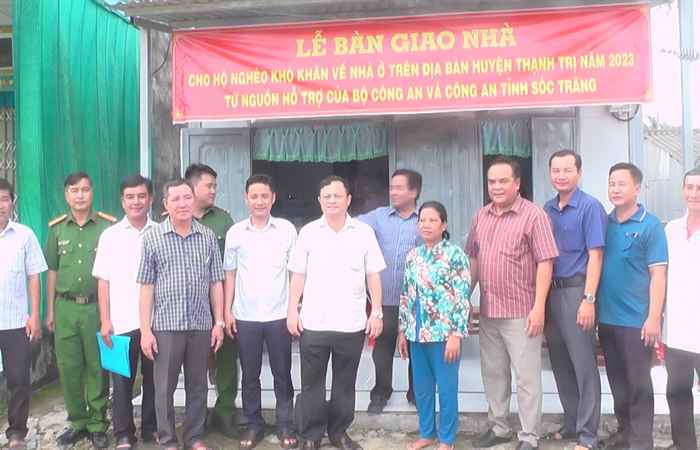 Thạnh Trị: Bàn giao nhà ở từ nguồn hỗ trợ của Bộ Công an  
