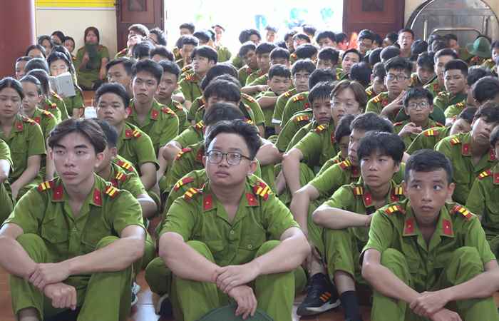 Hành trình giáo dục truyền thống