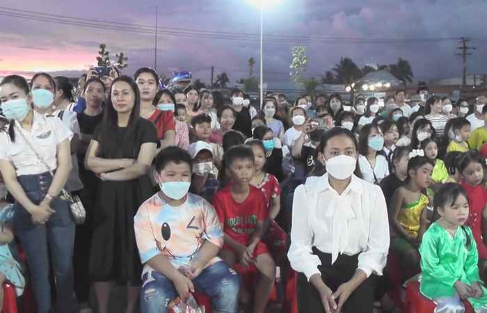Huyện Thạnh Trị tổ chức Tết Trung thu cho trẻ em