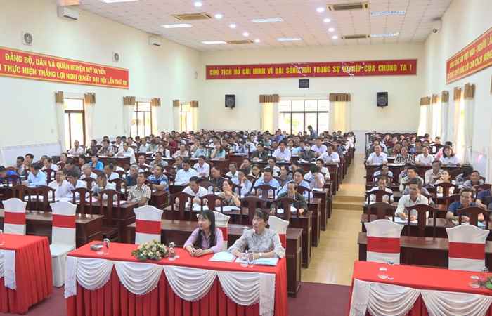 Huyện Mỹ Xuyên bồi dưỡng nâng cao năng lực cho cán bộ cơ sở về thực hiện Chương trình mục tiêu quốc gia 