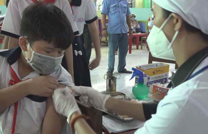 TP. Sóc Trăng tiêm vaccine phòng COVID-19 cho học sinh từ 5 đến dưới 12 tuổi