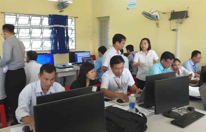 Mỹ Tú: Sở Nội vụ tỉnh Sóc Trăng kiểm tra, đánh giá năng lực làm việc của cán bộ, công chức cấp xã