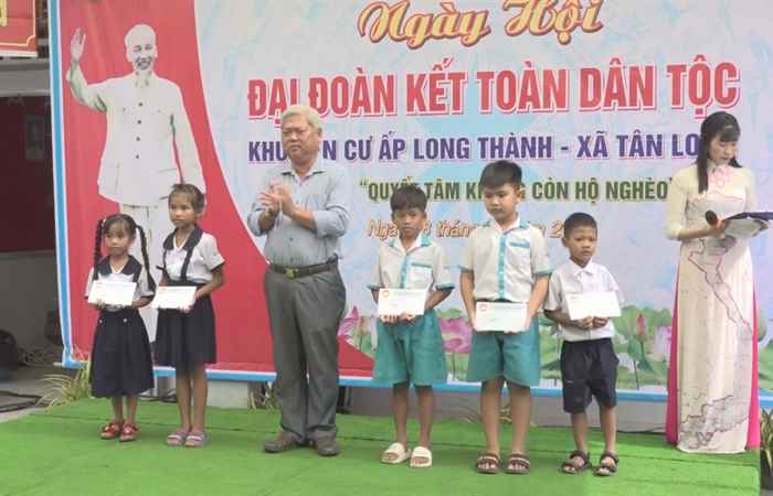 Ngày hội đại đoàn kết toàn dân tộc ấp Long Thành 