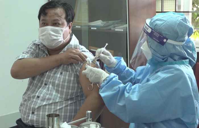 TP. Sóc Trăng tiêm bổ sung 1.500 liều vaccine phòng COVID-19  