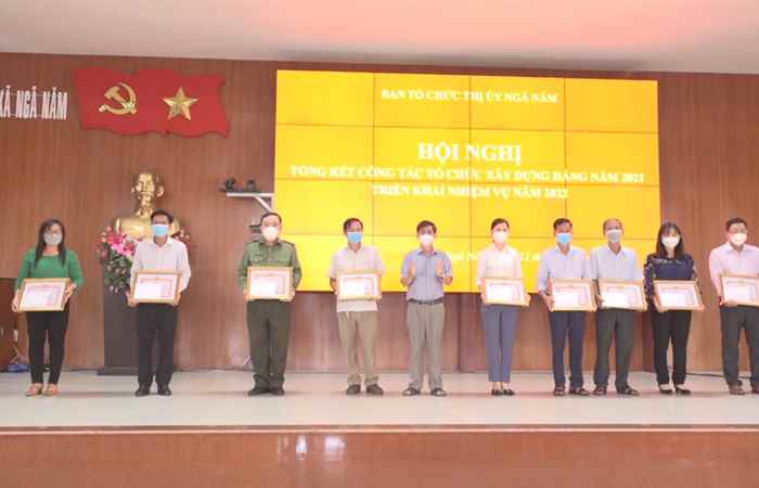 Ngã Năm: Triển khai công tác tổ chức xây dựng Đảng năm 2022